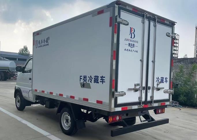 长安神骐2.5吨冷藏车